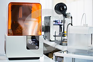 A stereolithography 3d printer