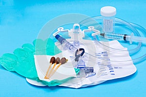 Sterile Urinary Drainage Bag with Anti-Reflux Tower, green vinyl sterile gloves and Povidone Iodine Swabsticks