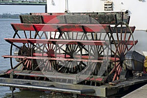 Sternwheel paddle detail