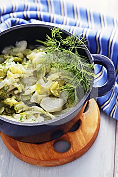 Stew cabbage