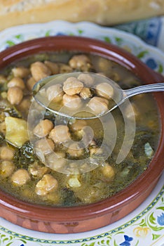 Stew of chickpeas and spinach