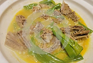 Stewed Old Duck with Chili Peppers