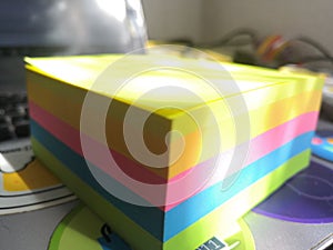 Stickers colored paper diferent colores