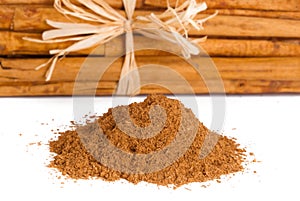 Sticks and ground ceylon cinnamon