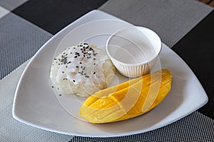 Sticky Rice Mango Thai Dessert