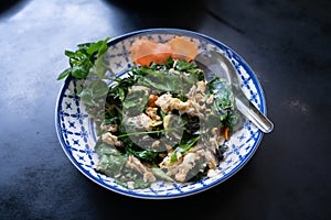 Stir fried Melinjo leaves with egg - Bai Lieng Pad Kai