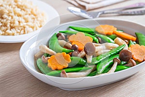 Stir fried mixed vegetables and brown rice, Vegetarian food