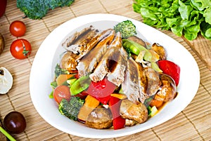 Stir fried mixed vegetables with meat