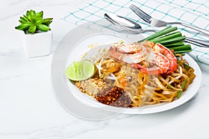 Stir fried pad thai noodle with shrimp