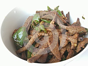 Stir-fried pork liver