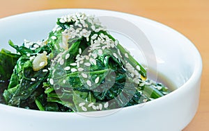 Stir-fried spinach