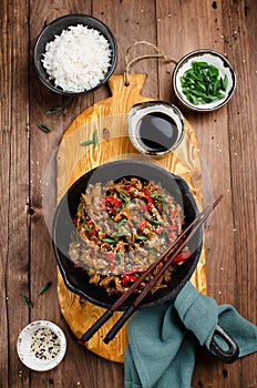 Stir fry beef, sweet peppers, onions and garlic