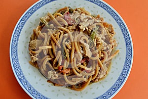 Stir fry chicken and hokkien noodles