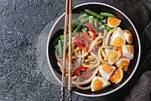 Stir fry udon noodles