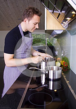 Stirring in the saucepan