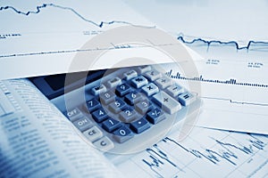 Finanční účetnictví burza cenných papírů grafy analýza 