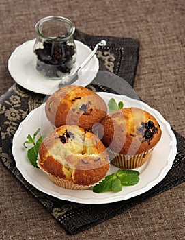 Stock-photo-muffins-with-currant