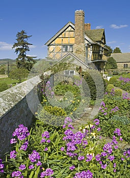 Stokesay castle