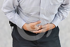 Stomachache pain hand cover