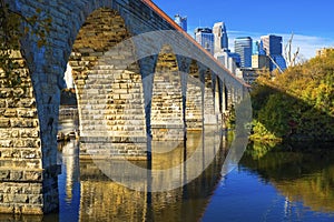 Stone arch bridge, minneapolis skyline