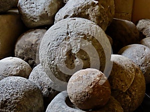 Stone cannon balls