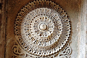 Stone carving at Adalaj Step well