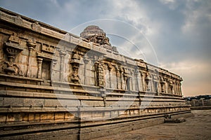 Stone chariot vitala temple main attraction at hampi, karnataka, india photo