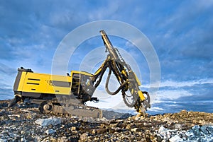 Stone crusher photo