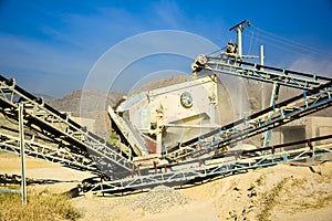 Stone Crushing Machine