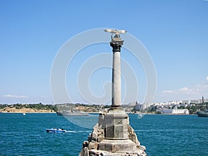 stone-flowered ship is a monument in Sevastopol, an architectural symbol of the city