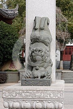 Stone lion - Sculpture