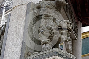 Stone lion - Sculpture