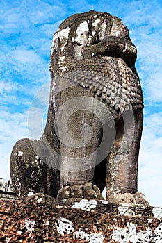 stone lion sculpture