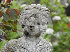 stone marble garden ornament figure statue head bust shoulders lady face furniture