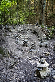 Kamenné mohyly, Malá Fatra, Slovensko, téma turistika