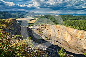 Kamenolom pod Sokolím vrchem v Štiavnických vrších v Štiavnických vrších