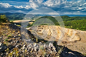 Kamenolom pod Sokolím vrchem v Štiavnických vrších v Štiavnických vrších