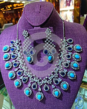 Stone studded necklace set,decore jewelry set for women