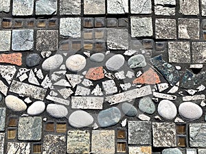 Stone wall, decorated with many colors
