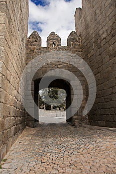 Through the stonewalls gate