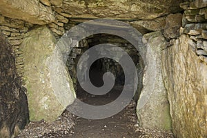 Stoney Littleton 3,500 BC | Long Barrow inside