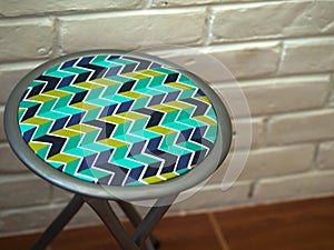STOOL WITH ZIG ZAG PATTERN LEATHER