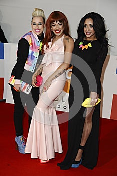 Stooshe