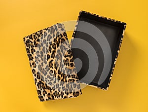 Storage box with classic leopard print