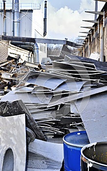 Storage of metal waste production