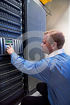 Storage Server SAN/NAS photo