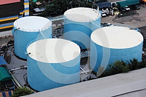 Storage tanks