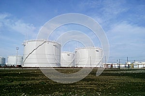 Storage tanks for petroleum products