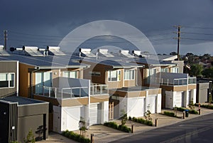 Tormenta a través de apartamentos 