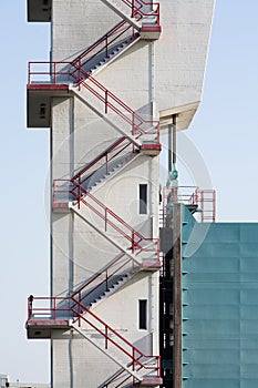 Storm surge barrier